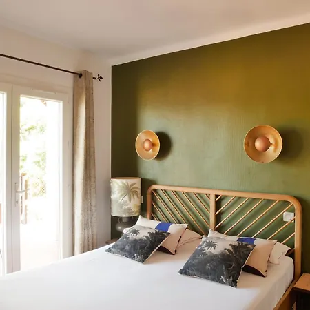 Heliotel Naturiste Готель 3*