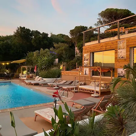 Szálloda Heliotel Naturiste Hyères
